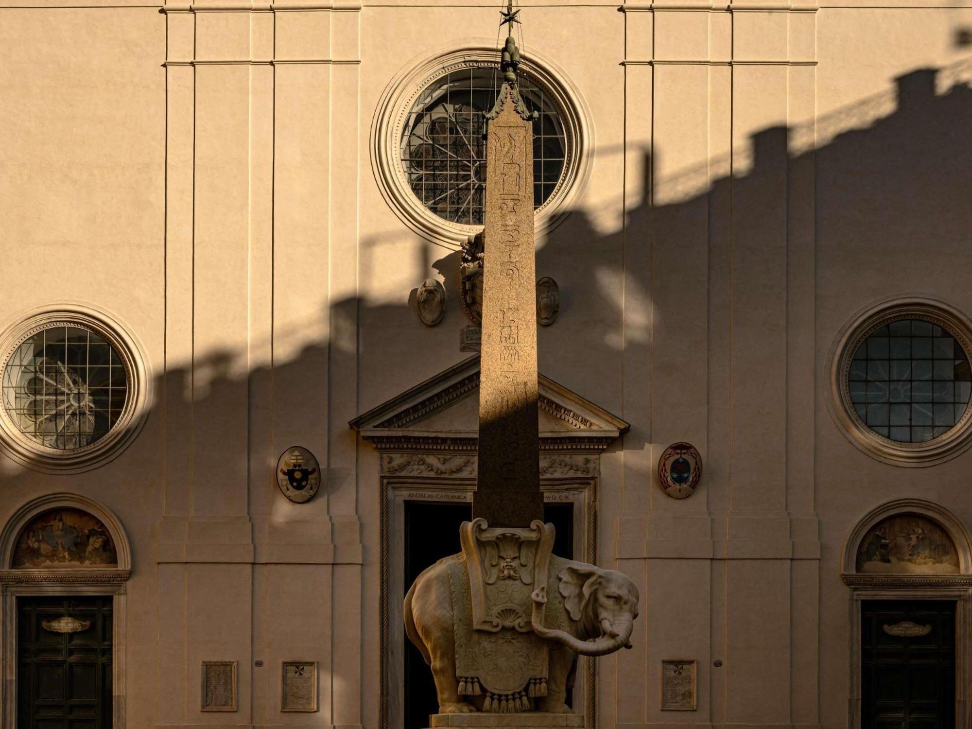 Deluxe Room with Minerva Square View,1706779775:JPEG