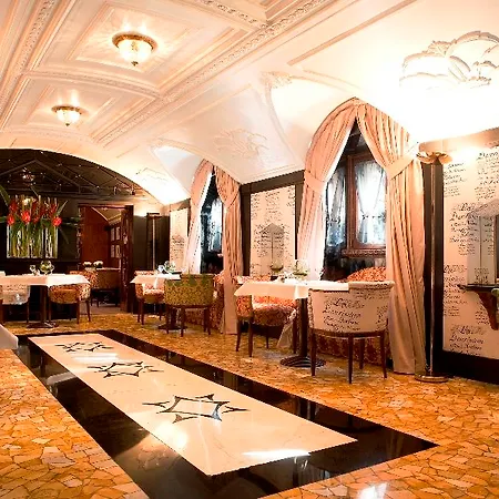 Hotel Majestic Roma-3