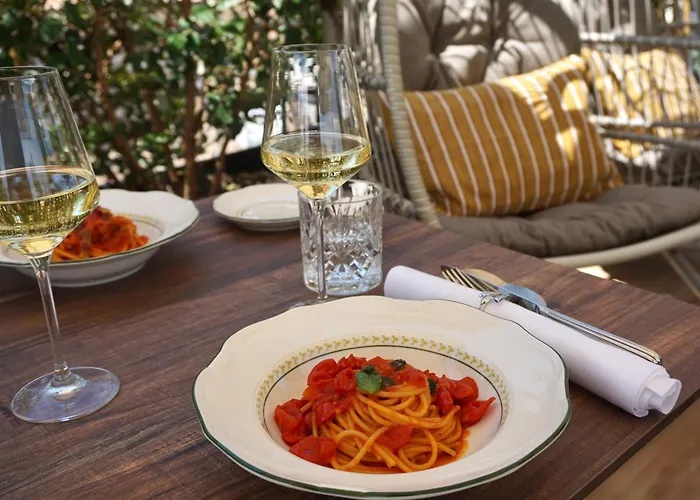 Hotel Caravita Rome